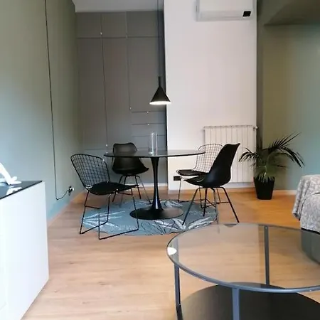 Apartament 03 Centralissimo Ampio Bilocale Con Garage *